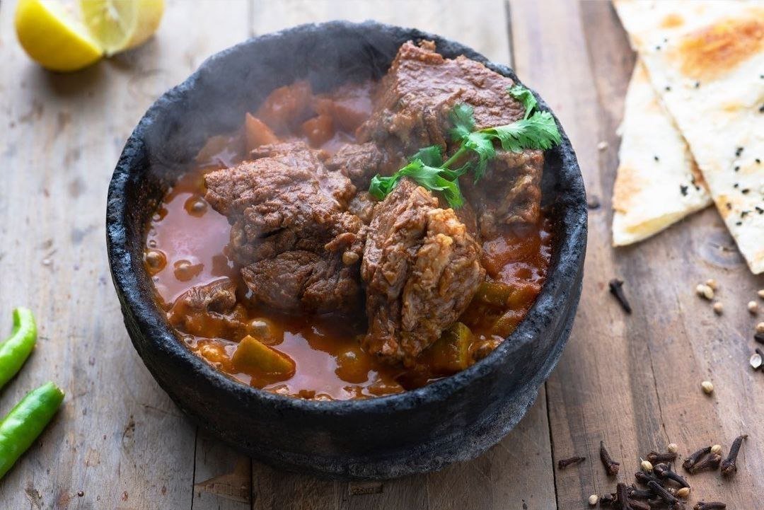 أسعار منيو عروض و رقم فروع مطعم قصر غمدان السعودية 2024